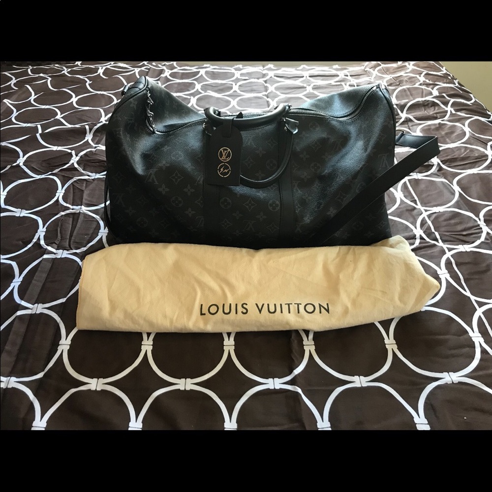LOUIS VUITTON BAG
